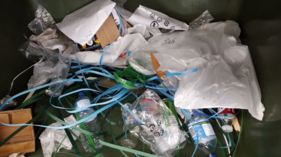 Examples of what cannot go into a bin of Shrink Wrap/Pallet Wrap (contamination)