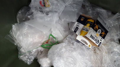 Examples of what cannot go into a bin of Shrink Wrap/Pallet Wrap (contamination)